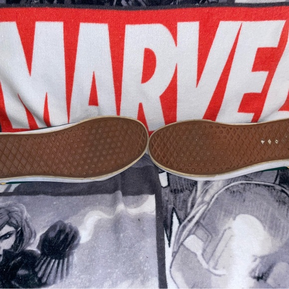 Vans - Picture 5 of 5